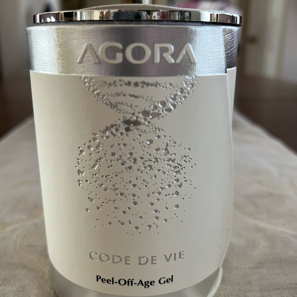 Agora Code De Vie Skincare Set - Cream, Black, Gold - Picture 2 of 5